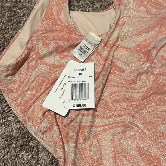 L*Space Phoebe One Piece still new with tags attached - Picture 4 of 8